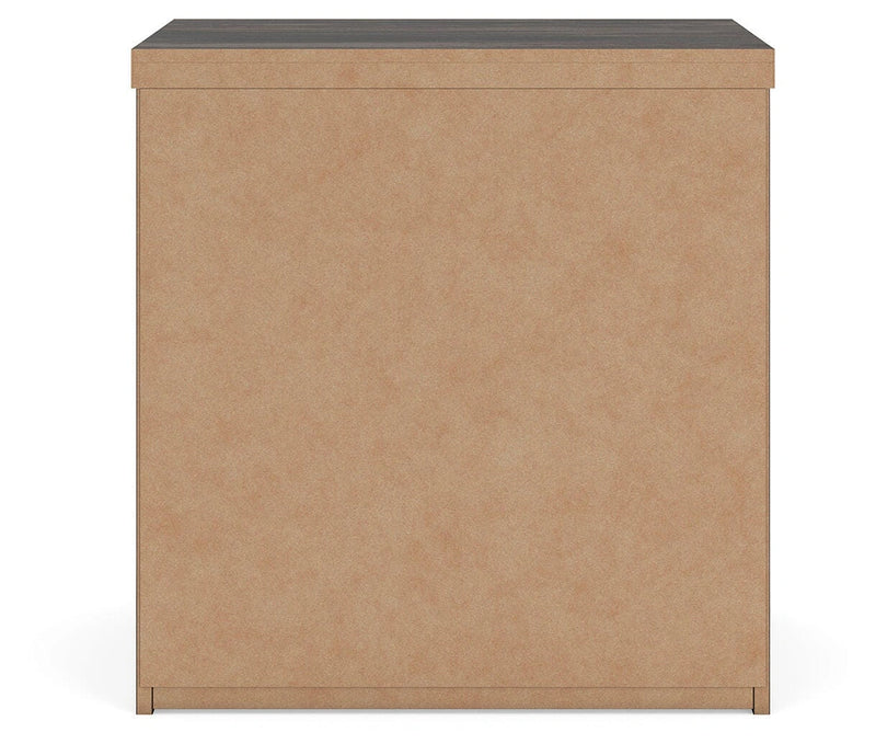 Shaehartin Nightstand