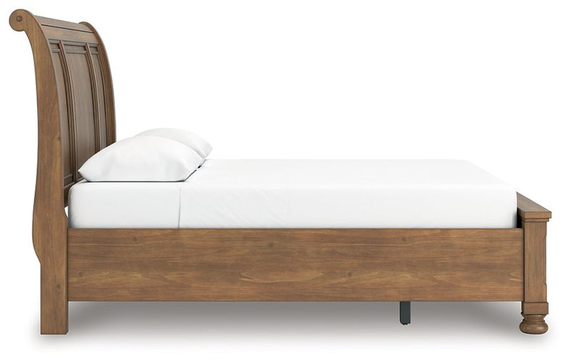 Feddinger Panel Storage Bed